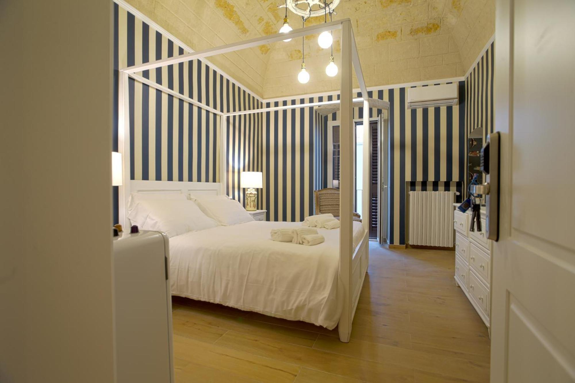 Hotel Le Residenze Del Capitano Bari Esterno foto