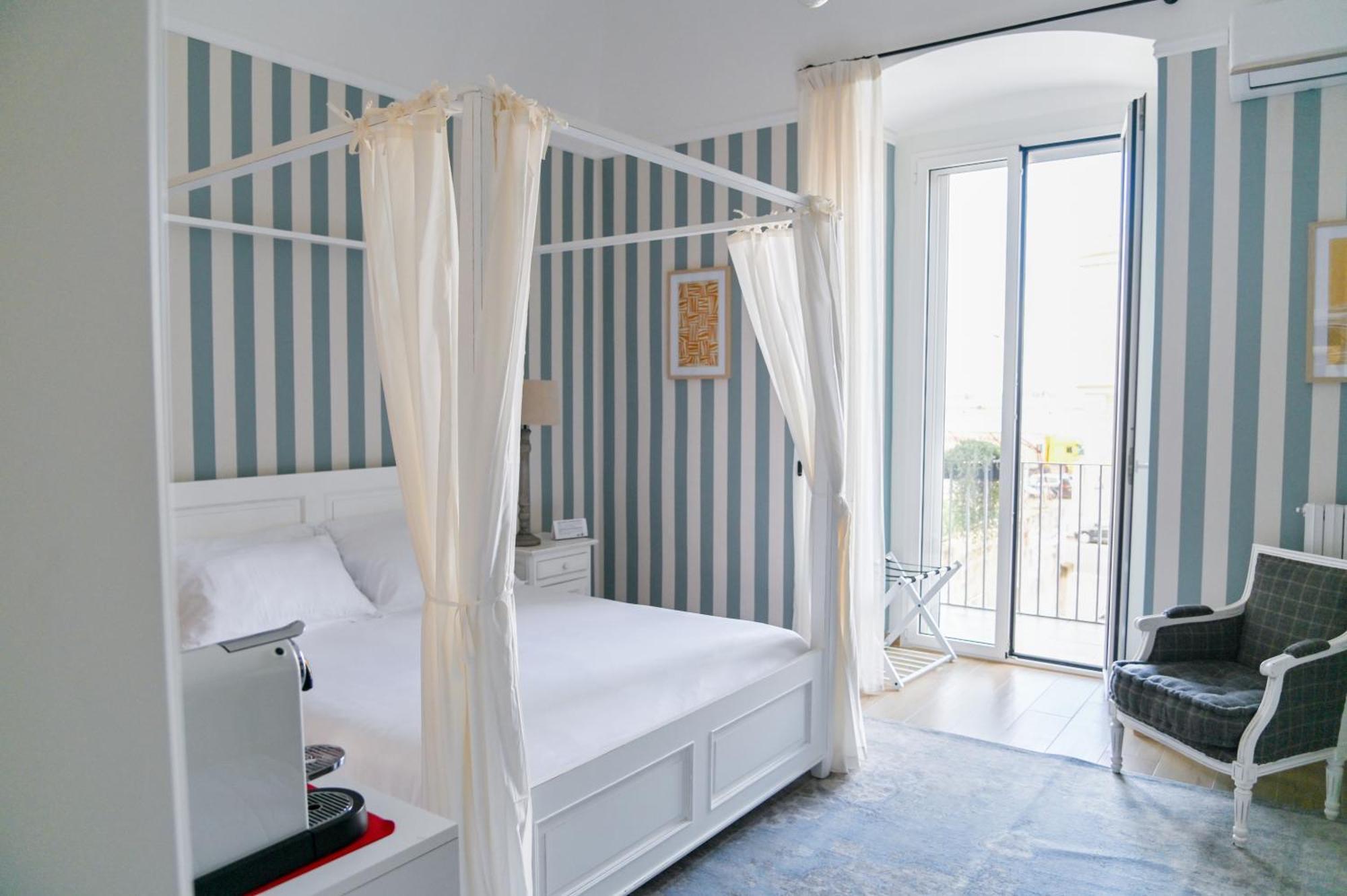 Hotel Le Residenze Del Capitano Bari Esterno foto