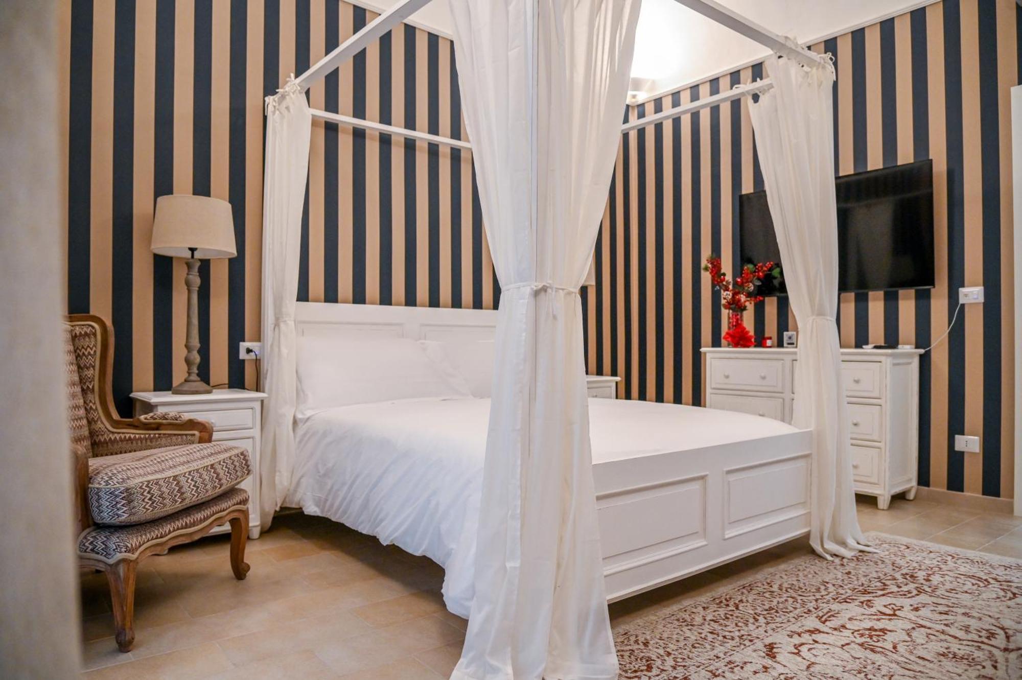 Hotel Le Residenze Del Capitano Bari Esterno foto
